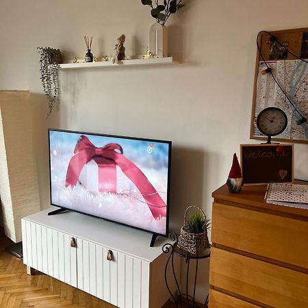 West Budapest Apartman Eksteriør billede