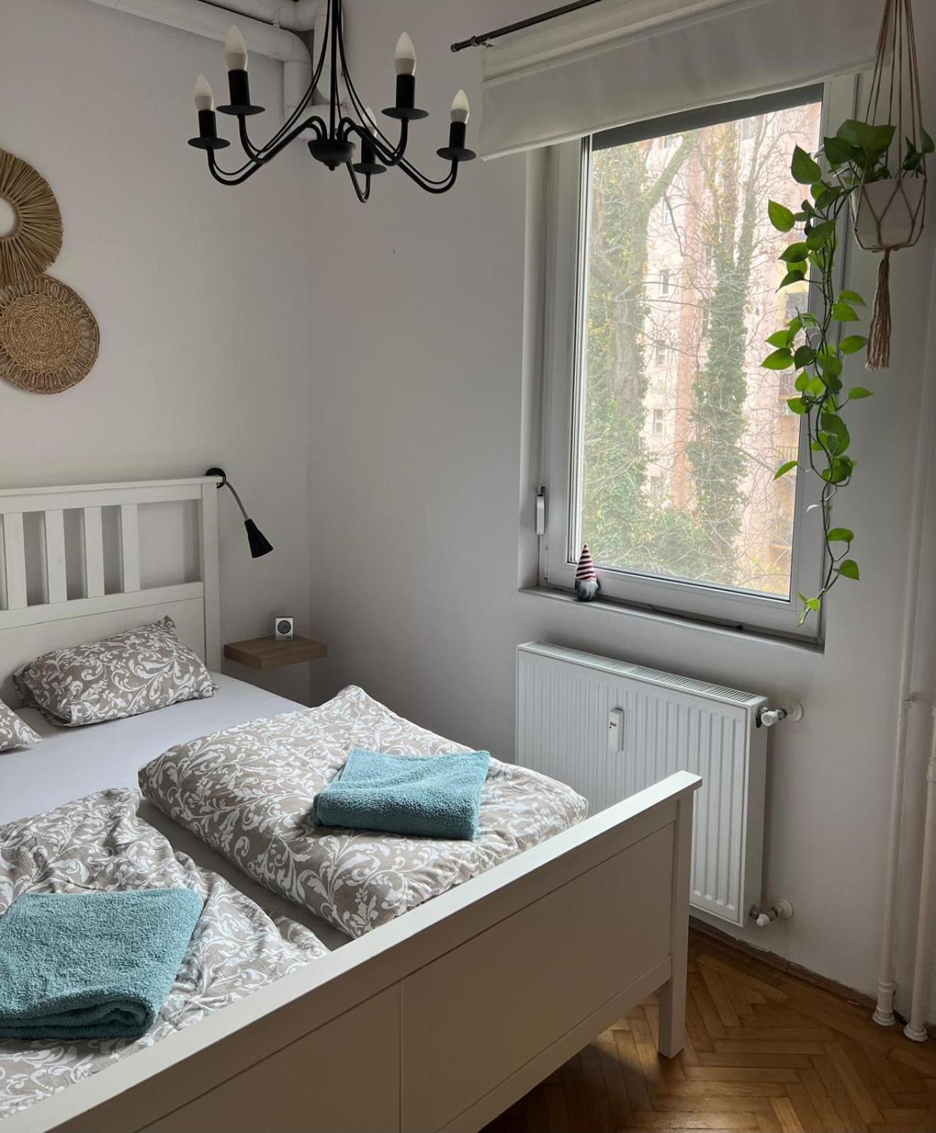 West Budapest Apartman Eksteriør billede