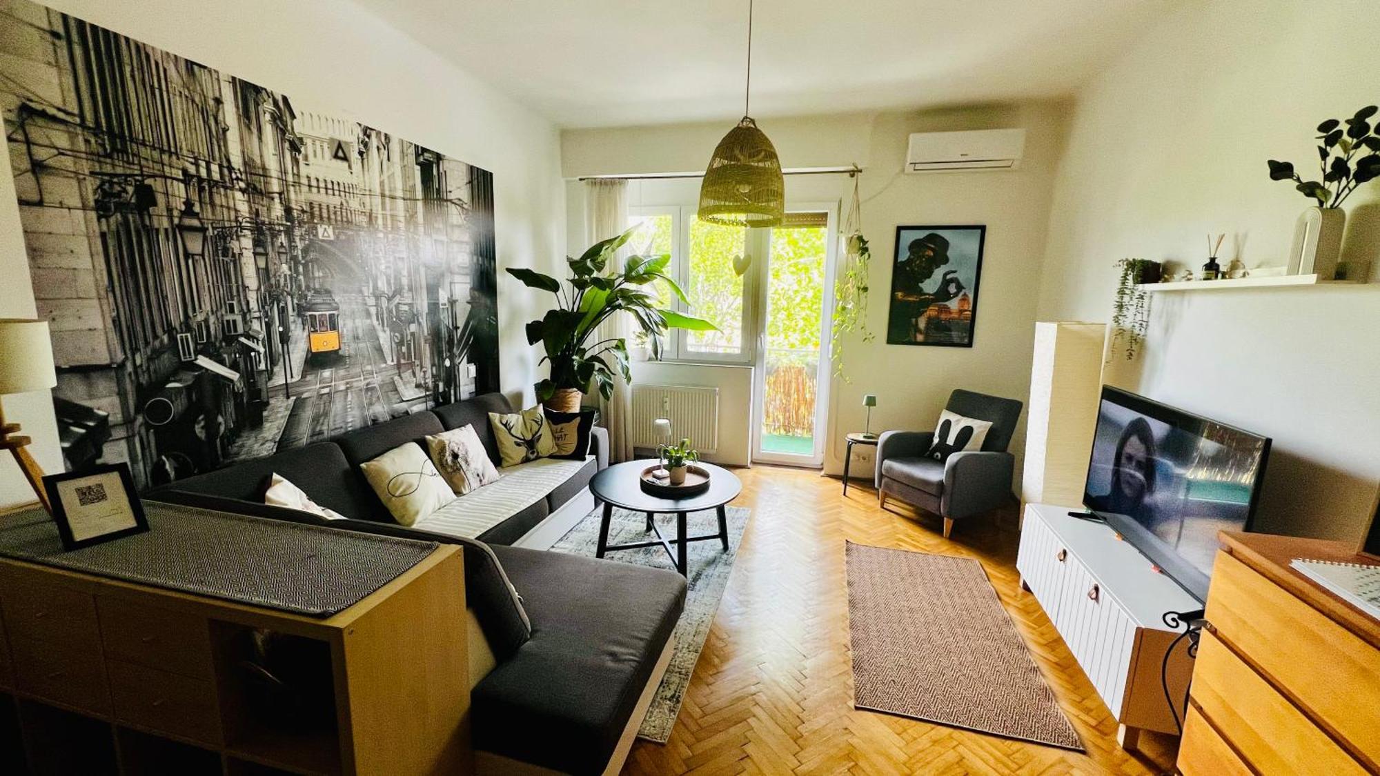 West Budapest Apartman Eksteriør billede